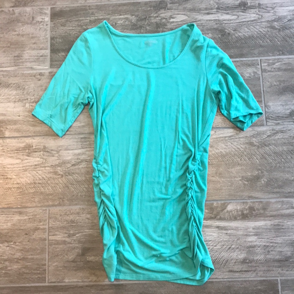 A pea in the pod Maternity top